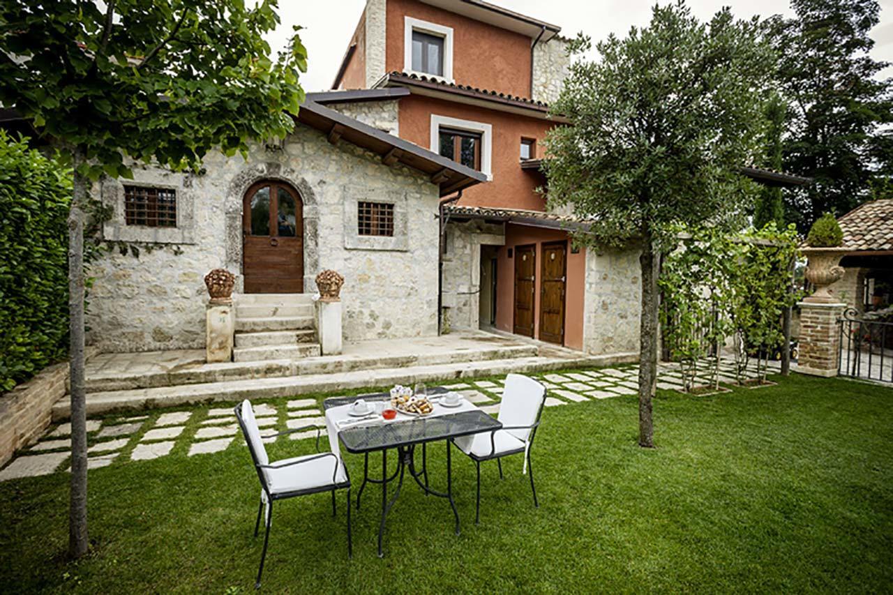 Hotel Guerrinuccio Celano Exterior photo